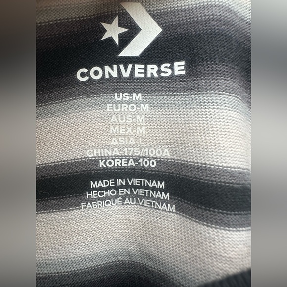 Vintage Style Converse Short Sleeve T Shirt Converse Spell Out Small Logo Sz M - Picture 7 of 8